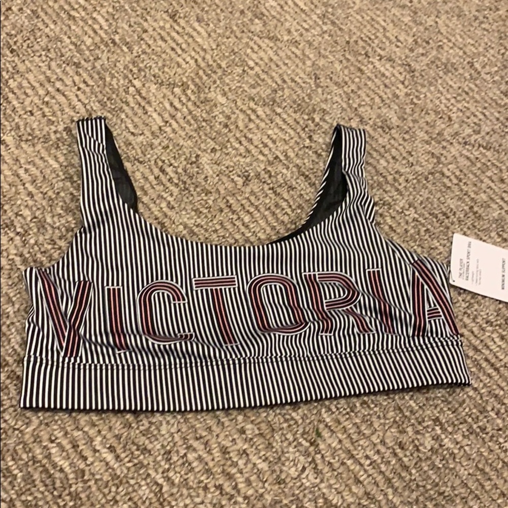 Sports bra